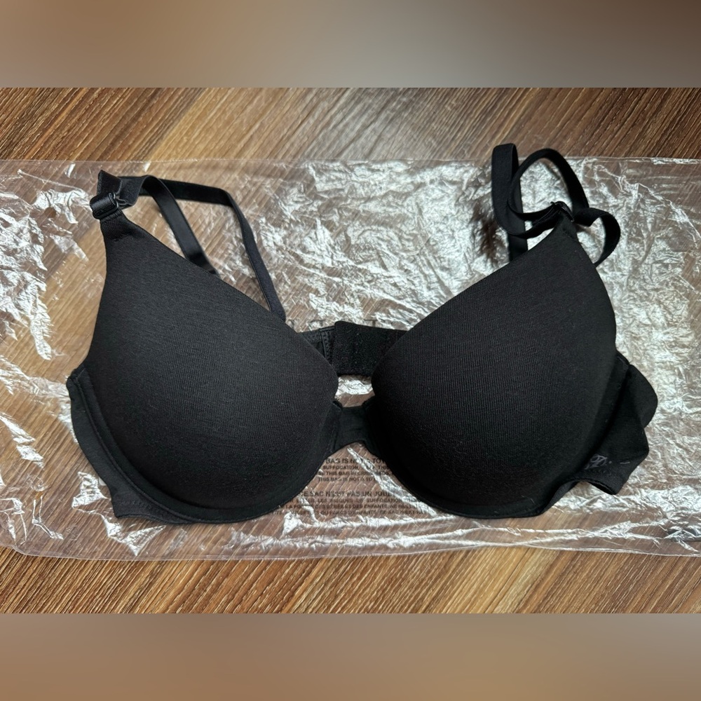 Victorias Secret NWT black push up bra 34B